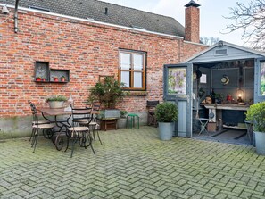House | Balcony - Traditional Holiday Home in Reusel With Garden (Reusel)