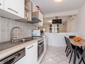 Apartment | Private kitchen | Electric kettle - Homely Apartment in Vir With Balcony (Vir)