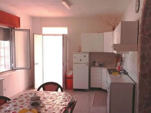 House | Private kitchen - Comfy Holiday Home in San Lorenzo With Garden (Noto)