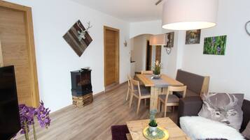 Apartment | Tempat makan