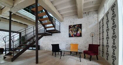 Olonzac Escape: Pool & Charm