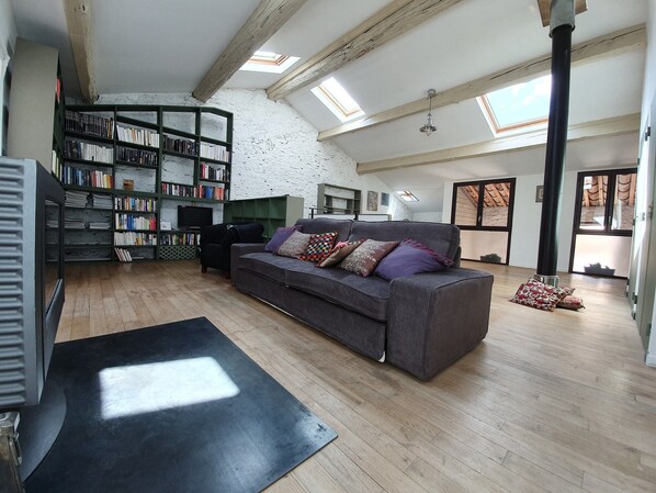 Living room - Olonzac Escape: Pool & Charm (Olonzac)