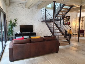 House | Living room - Olonzac Escape: Pool & Charm (Olonzac)