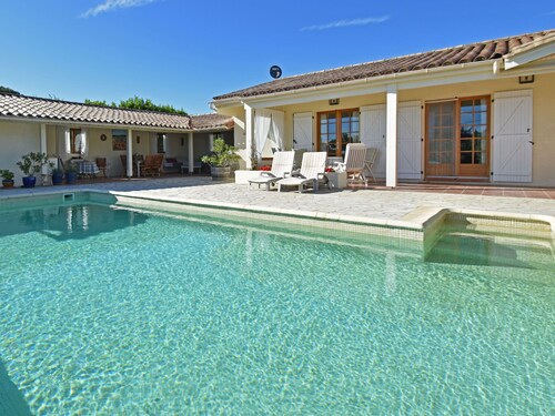Magnificent Villa With Private Pool, Terrace, Outdoor Kitchen and Views of the Gorges
