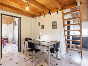 Dining - Pleasant Holiday Apartment Chalcis With Garden (Chalcis)