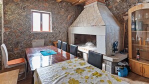 Dining - Peaceful Cottage in Benkovac With Swimming Pool (Benkovac)