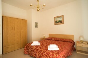 House | 1 bedroom, bed sheets - Holiday Home in San Donato With Vineyard Views (Barberino Tavarnelle)