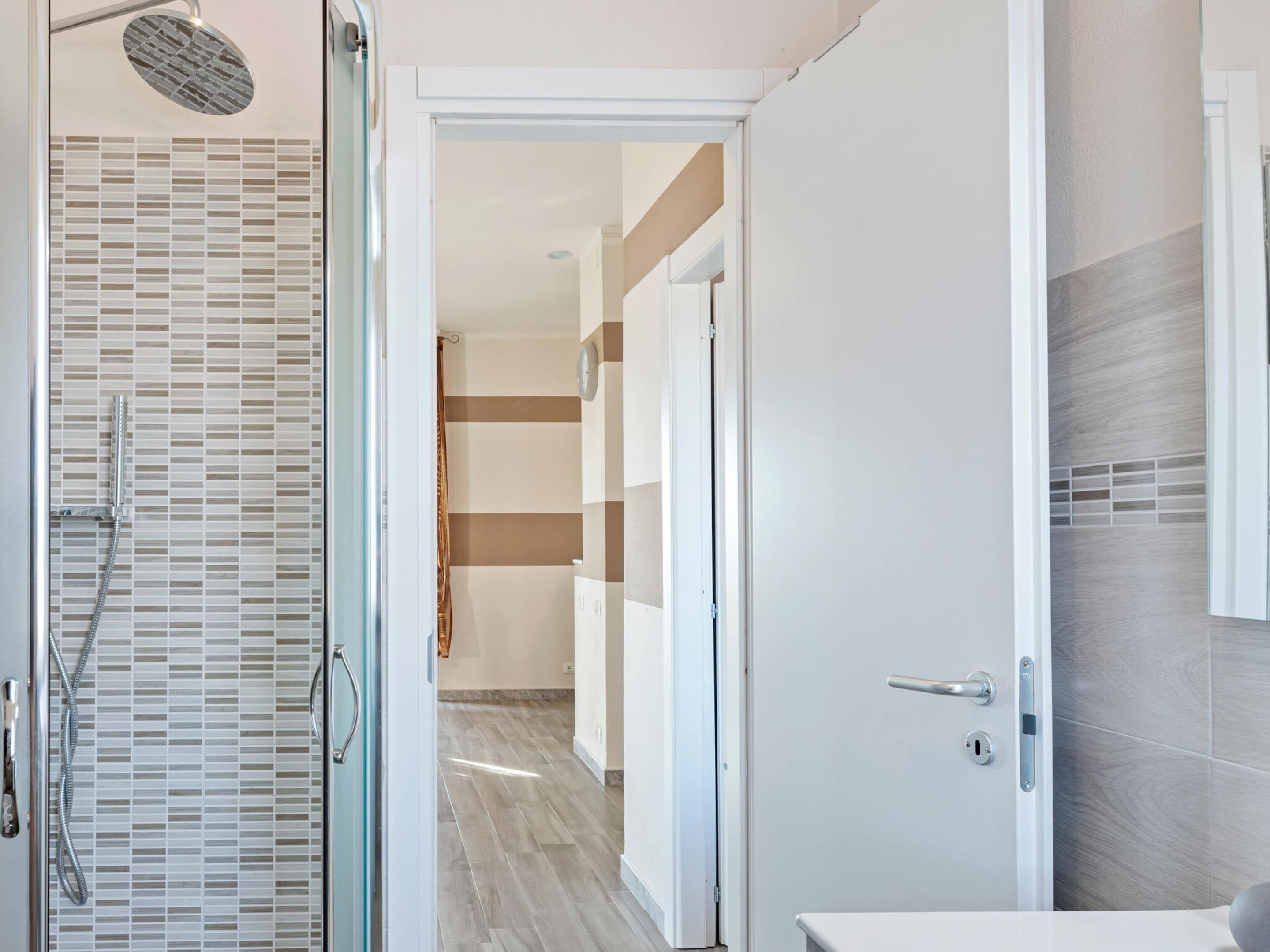 House | Bathroom