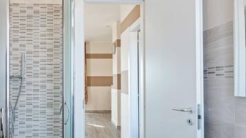 House | Bathroom