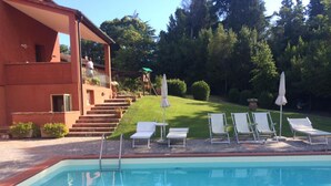 Outdoor pool - Lush Apartment in Castelfiorentino With Swimming Pool (Castelfiorentino)