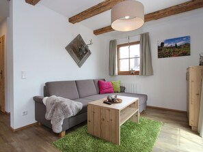 Chalet | Living area