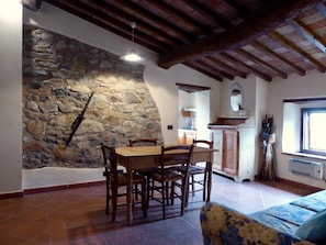 House | Dining