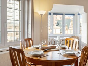 Dining - Modern Apartment in Westende Middelkerke With Beach Nearby (Middelkerke)