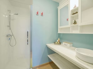Bathroom - Charming Holiday Home in Seloignes With Garden (Momignies)