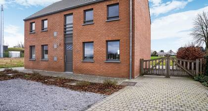 Charming Holiday Home in Seloignes With Garden