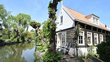 House | Bahagian luar