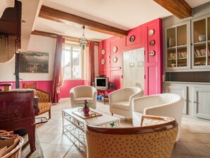 Living room - Two Unicorn Cottage (Anchenoncourt-et-Chazel)