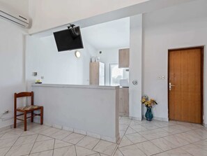 Interior - Modern Apartment in Vir With Balcony (Vir)