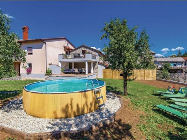 Outdoor pool - Spacious Holiday Home in Zvone?e (Matulji)