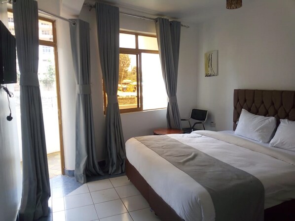 Standard Double Room | Desk, blackout curtains, free WiFi, bed sheets