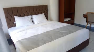 Standard Double Room | Desk, blackout curtains, free WiFi, bed sheets
