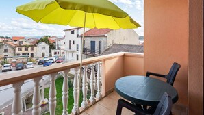 Unclassified image, 2 of 38, button - Delightful Apartment in Posedarje With Balcony (Posedarje)
