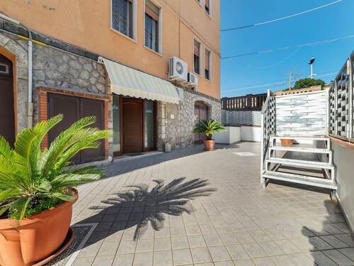 Welcoming Apartment in Sapri near Sea