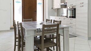 Dining - Welcoming Apartment in Sapri near Sea (Sapri)