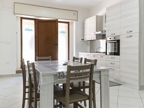 Dining - Welcoming Apartment in Sapri near Sea (Sapri)