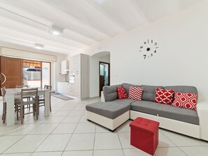 Living room - Welcoming Apartment in Sapri near Sea (Sapri)