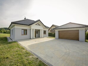 Villa | Balcony