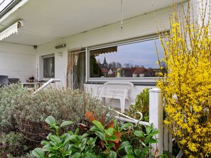 Exterior - Placid Holiday Home in Möhnesee With Garden (Moehnesee)