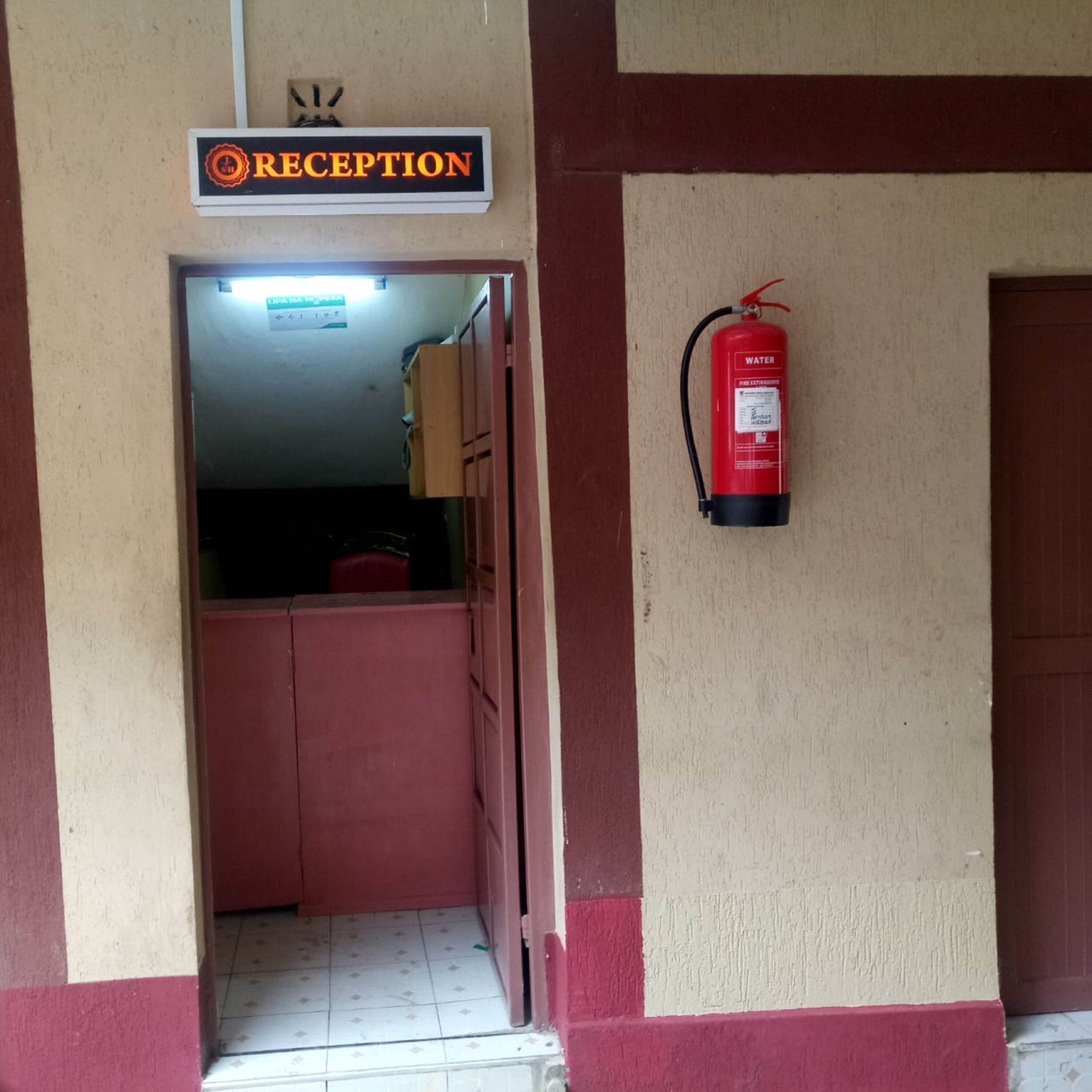 المنشأة من الداخل