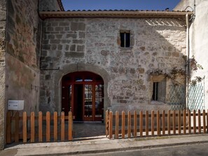 Unclassified image, 3 of 33, button - Quiant Holiday Home in Azille With Terrace (Azille)