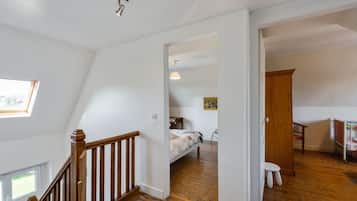 1 bedroom, individually furnished, bed sheets