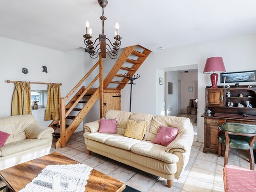 Quaint Holiday Home in Chapelle Neuve With Swimming Pool