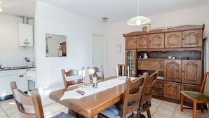 Dining - Quaint Holiday Home in Chapelle Neuve With Swimming Pool (La Chapelle-Neuve)