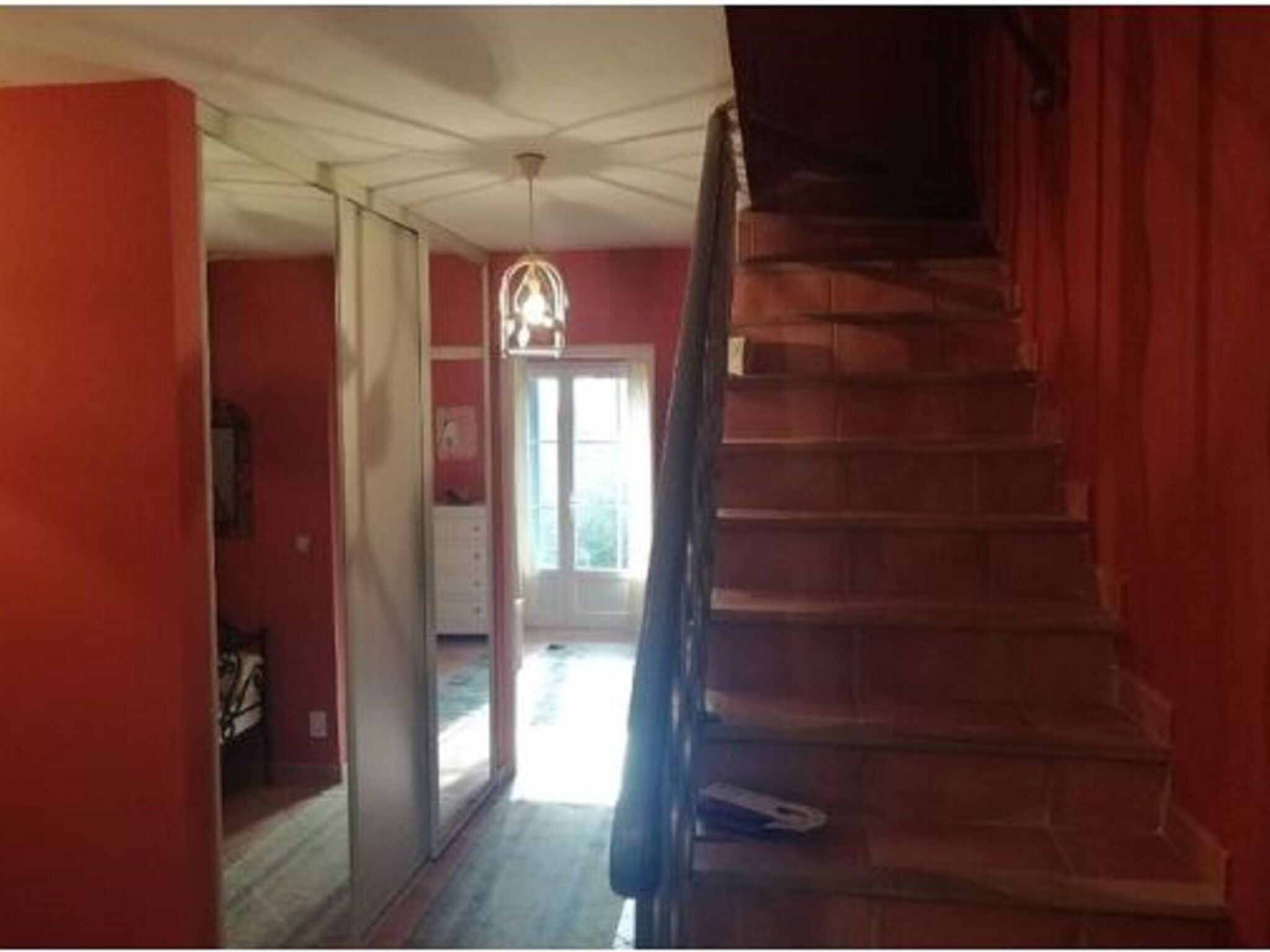 5 bedrooms, individually furnished, bed sheets