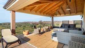 House | Balcony - Beautiful Holiday Home in Novigrad With Private Swimming Pool (Novigrad)