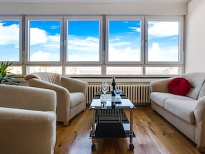 Living room - Studio Apartment in Zagreb near Lake (Zagreb)