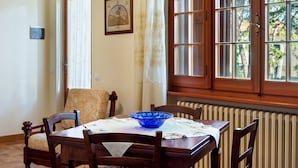 Unclassified image, 4 of 31, button - Pleasing Holiday Home in Castiglione del Lago With Swimming Pool (Castiglione del Lago)