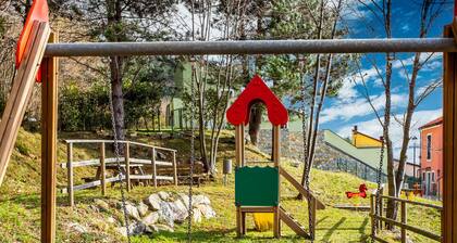 Boutique Holiday Home in Magliolo With Swimming Pool