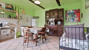 Unclassified image, 5 of 40, button - Elegant Apartment in Frazione Sessant With Heating (Asti)