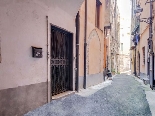 Cozy Holiday Home in Sanremo near Sea