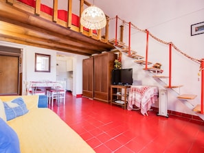 Living room - Cozy Holiday Home in Sanremo near Sea (Sanremo)