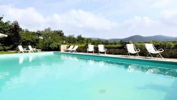 Apartment | Pool | Outdoor pool