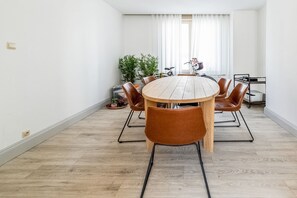House | Dining