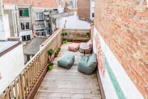 House | Balcony