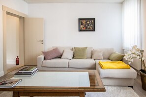 House | Living room - Apartment in Oostende Near Mariakerke Beach (Ostend)