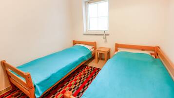 2 bedrooms, bed sheets